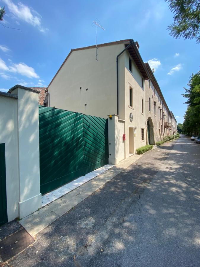 Ca' Hemingway Aparthotel Bassano del Grappa Bagian luar foto