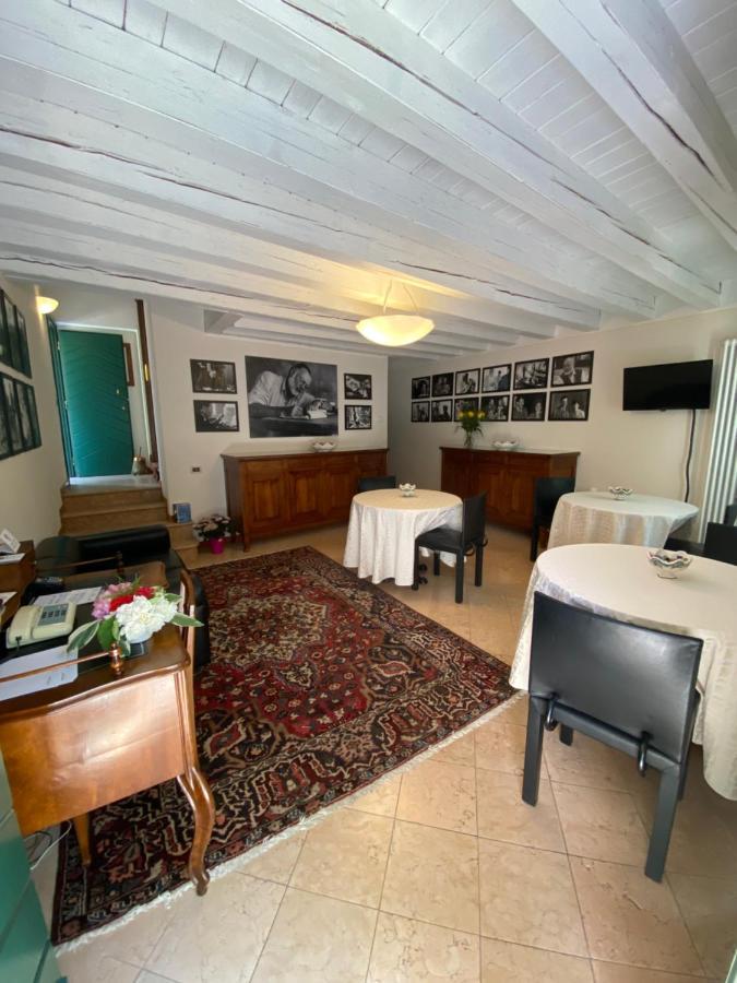 Ca' Hemingway Aparthotel Bassano del Grappa Bagian luar foto