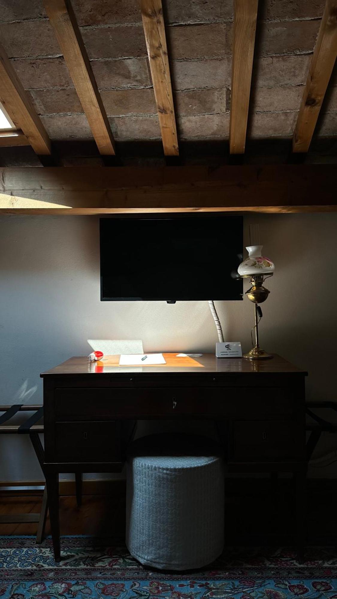 Ca' Hemingway Aparthotel Bassano del Grappa Bagian luar foto
