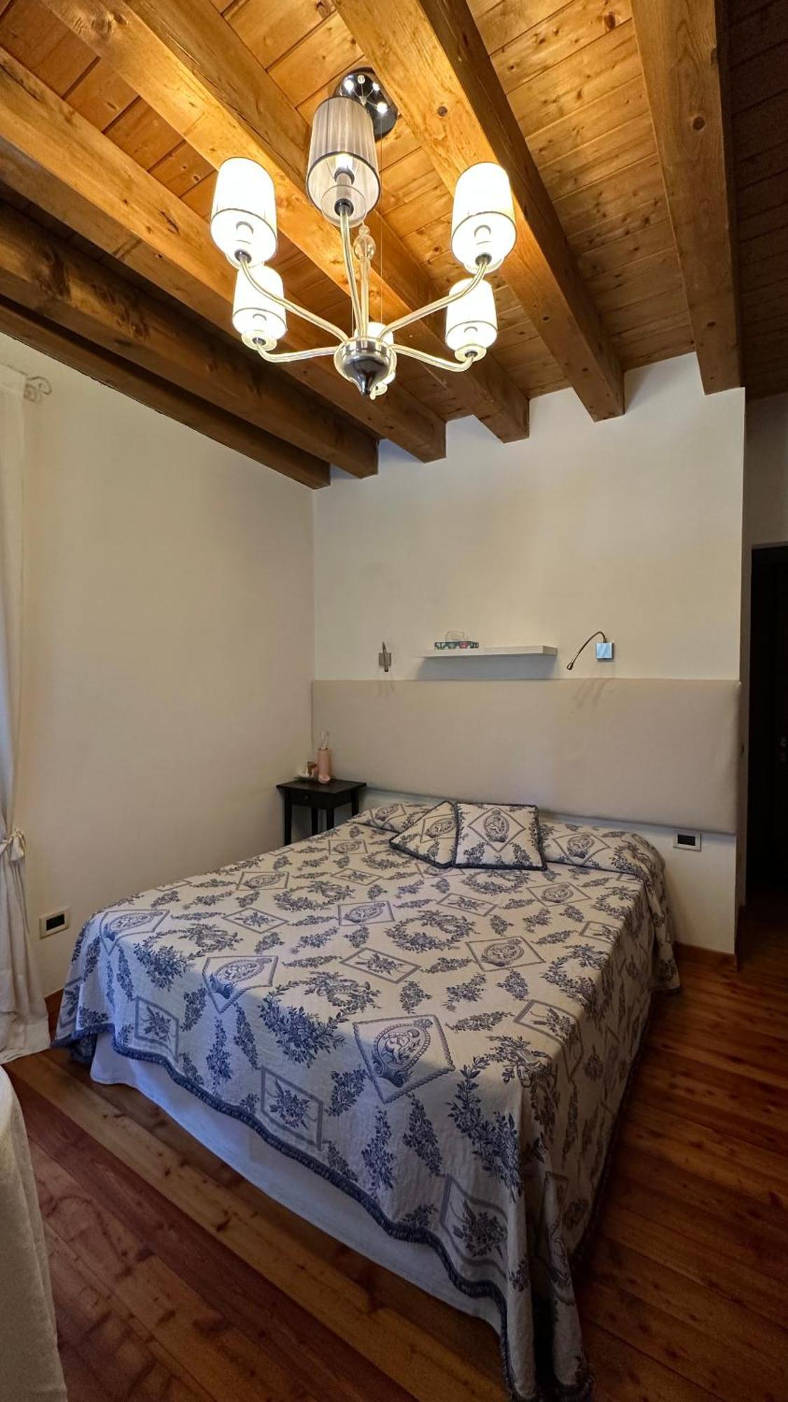 Ca' Hemingway Aparthotel Bassano del Grappa Bagian luar foto