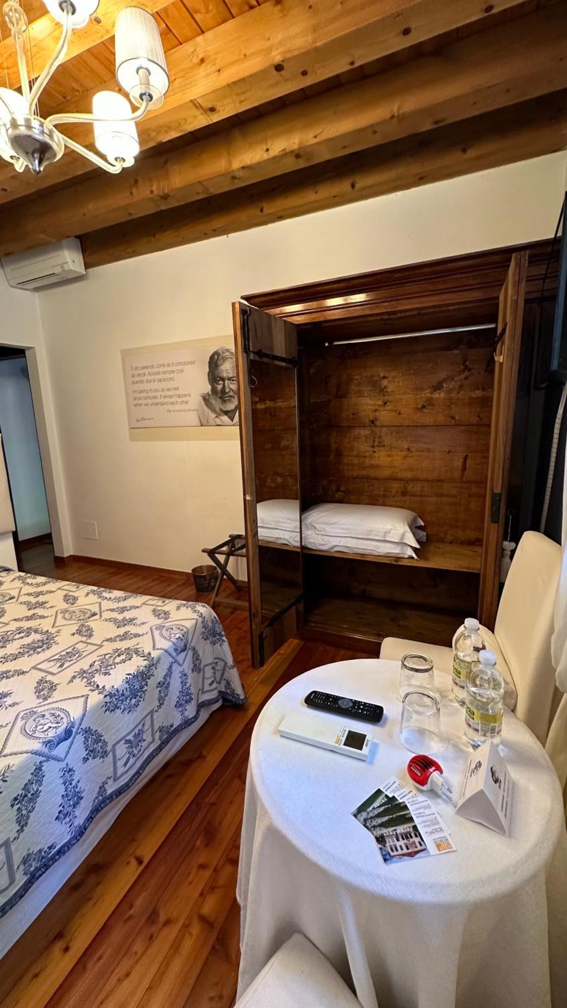 Ca' Hemingway Aparthotel Bassano del Grappa Bagian luar foto