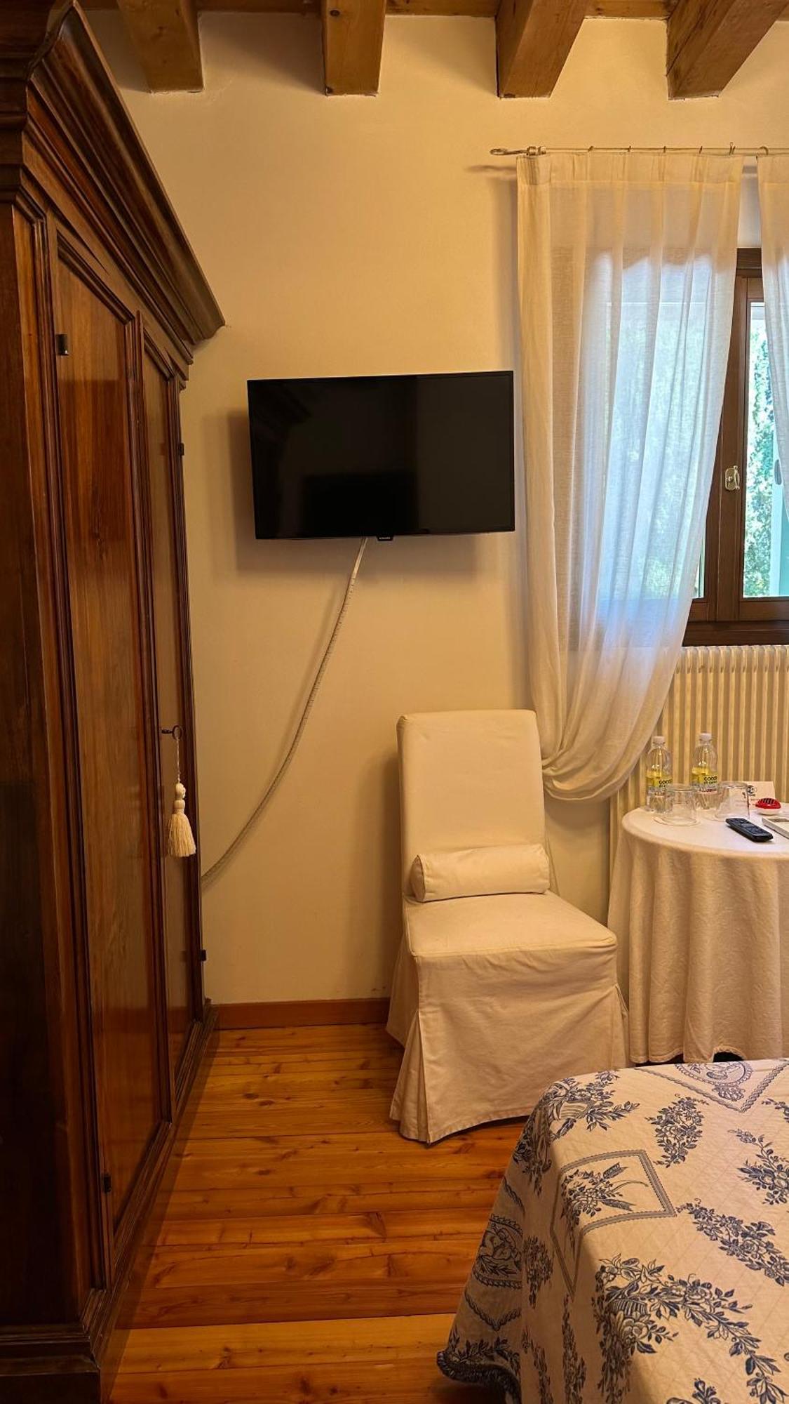 Ca' Hemingway Aparthotel Bassano del Grappa Bagian luar foto