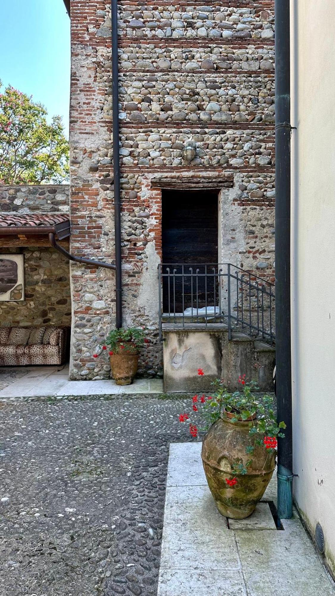 Ca' Hemingway Aparthotel Bassano del Grappa Bagian luar foto