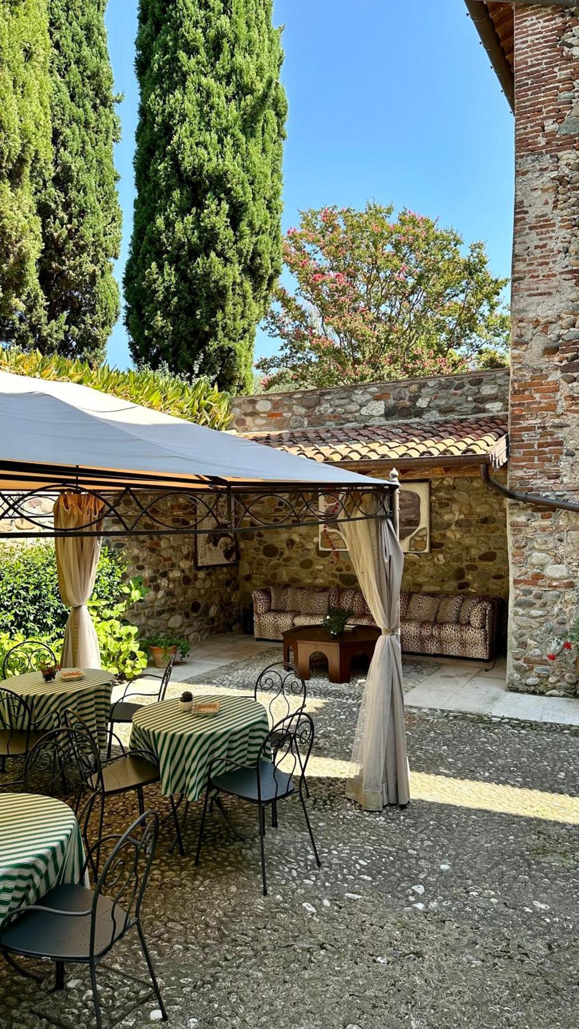 Ca' Hemingway Aparthotel Bassano del Grappa Bagian luar foto