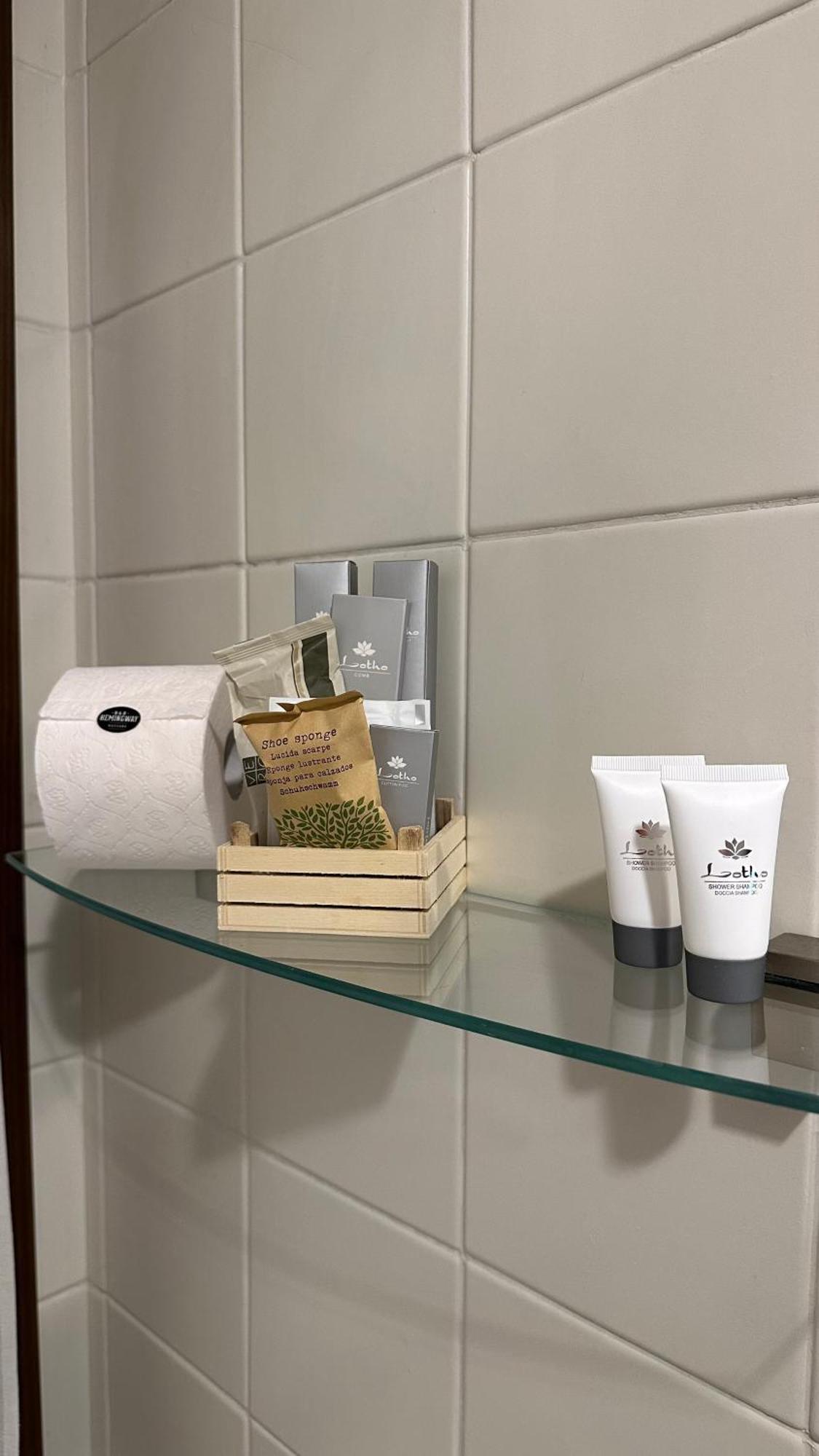 Ca' Hemingway Aparthotel Bassano del Grappa Bagian luar foto