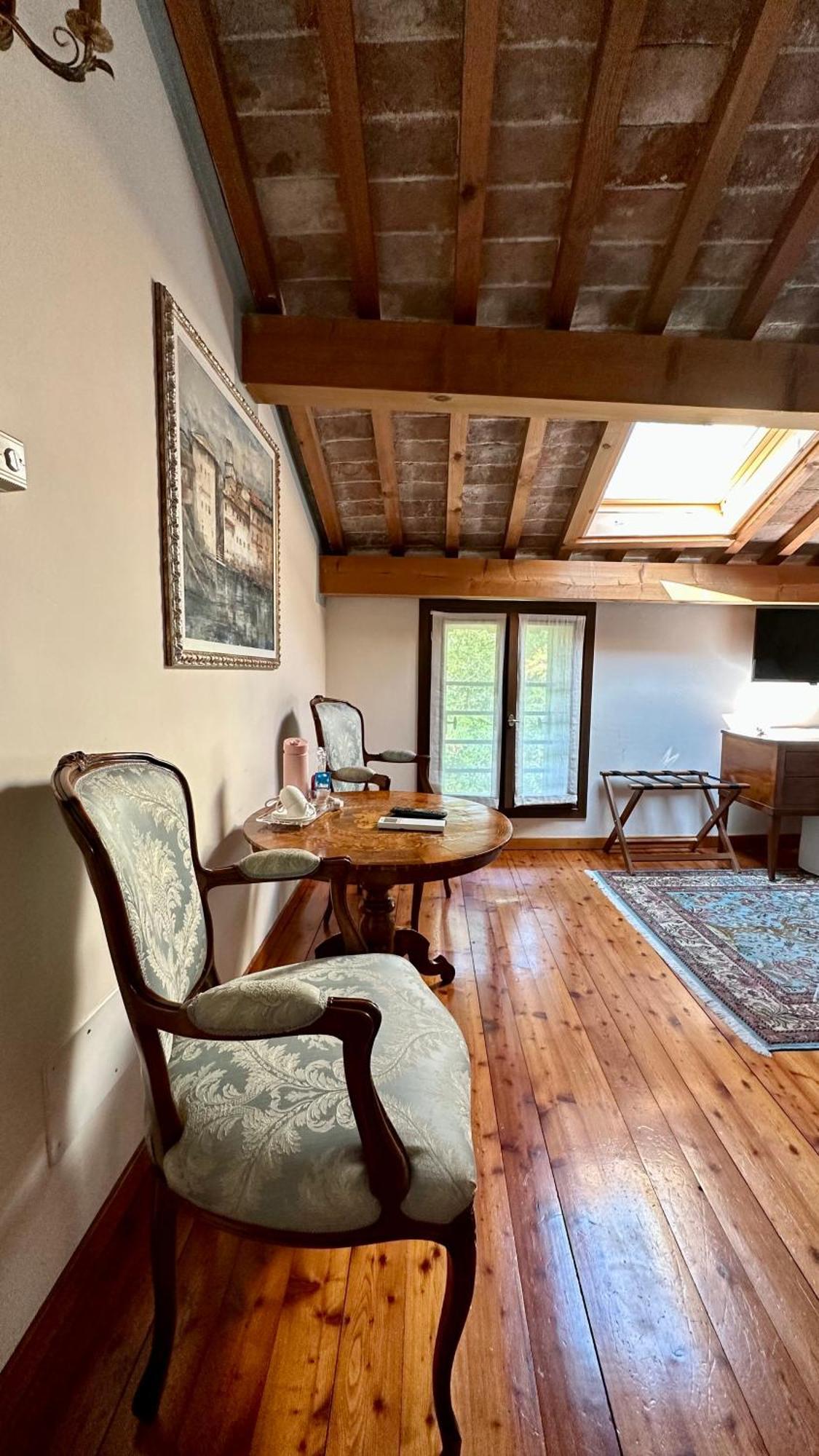 Ca' Hemingway Aparthotel Bassano del Grappa Bagian luar foto