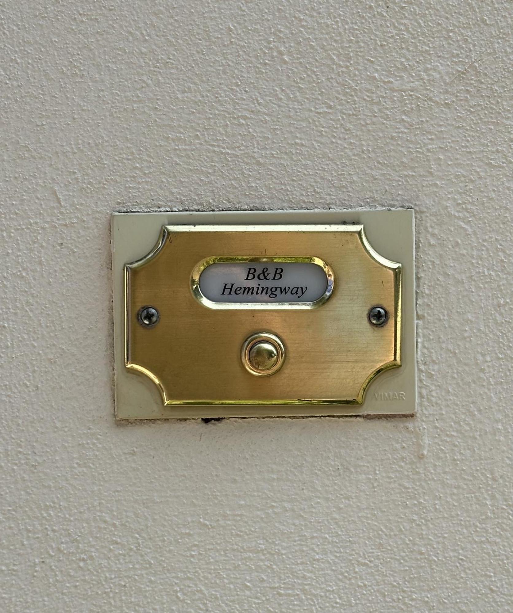 Ca' Hemingway Aparthotel Bassano del Grappa Bagian luar foto