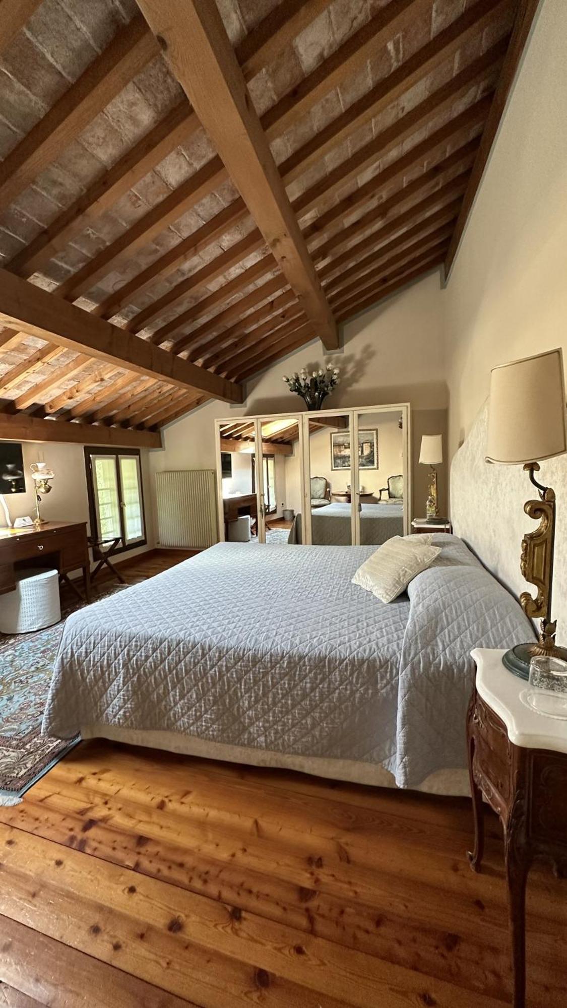 Ca' Hemingway Aparthotel Bassano del Grappa Bagian luar foto
